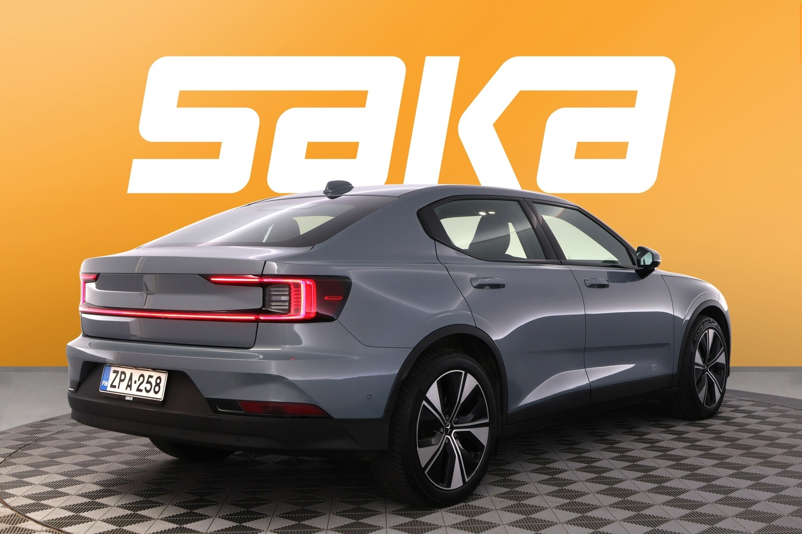 POLESTAR 2 2023
