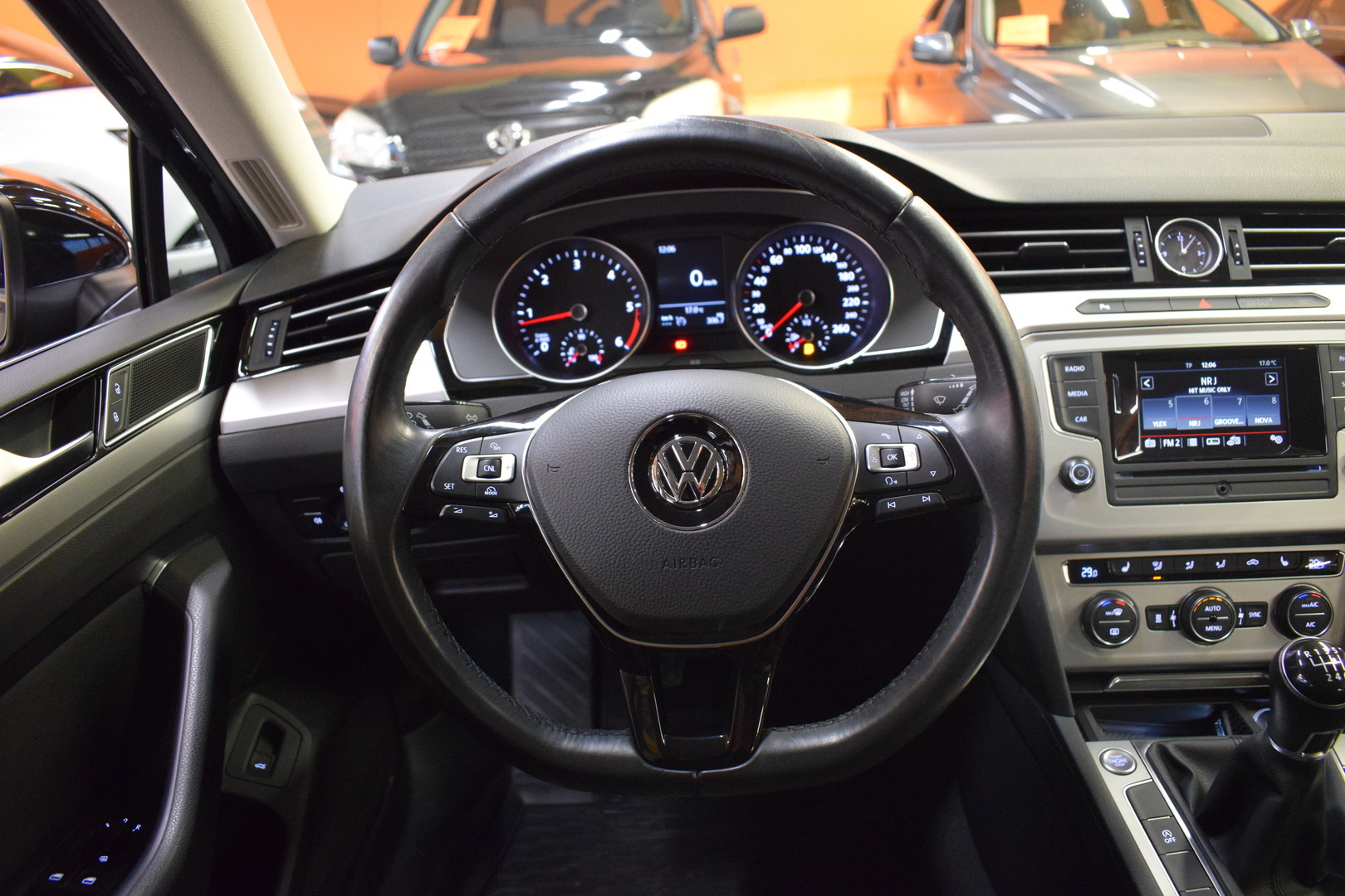 VOLKSWAGEN Passat 2015