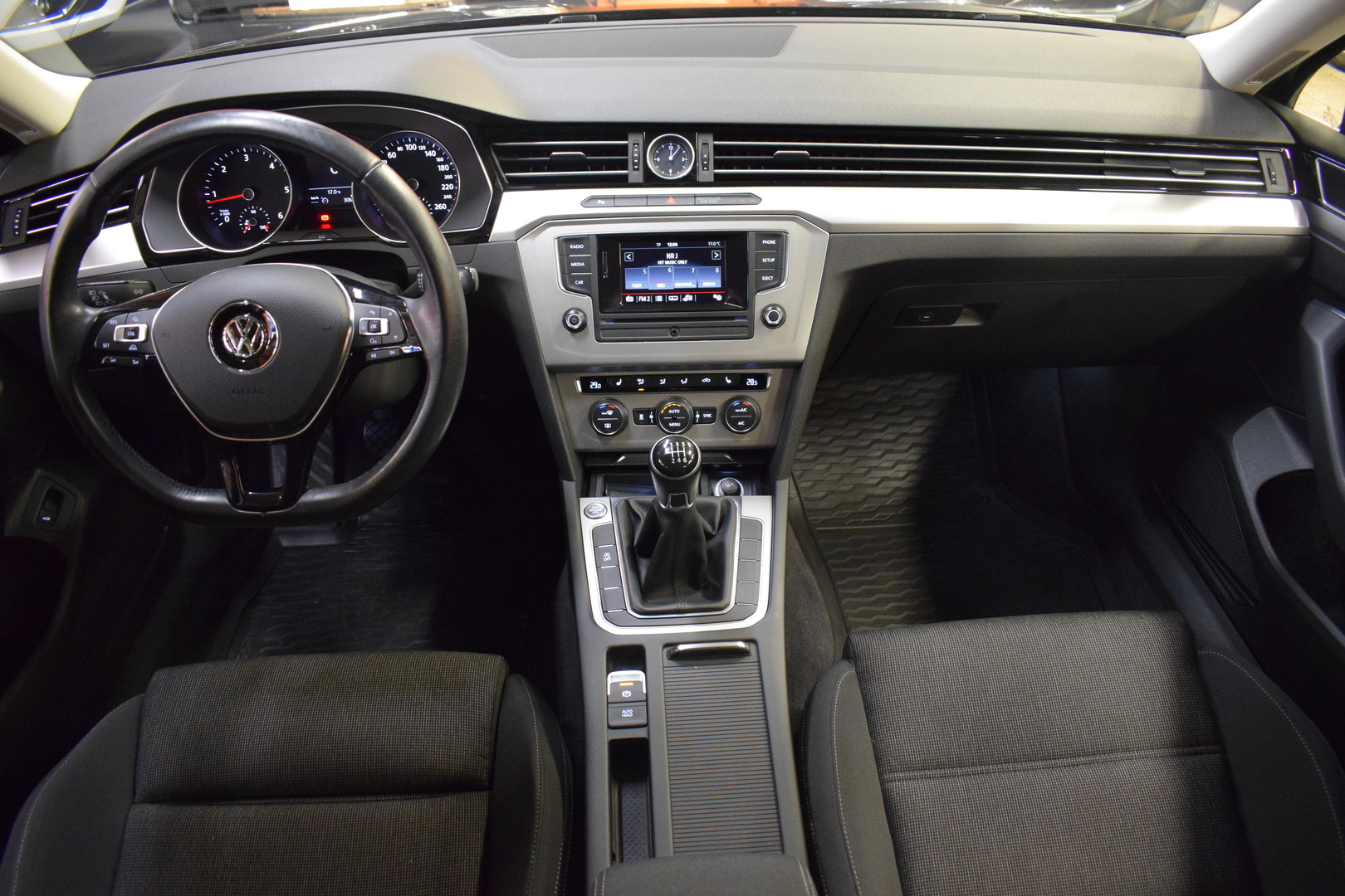 VOLKSWAGEN Passat 2015