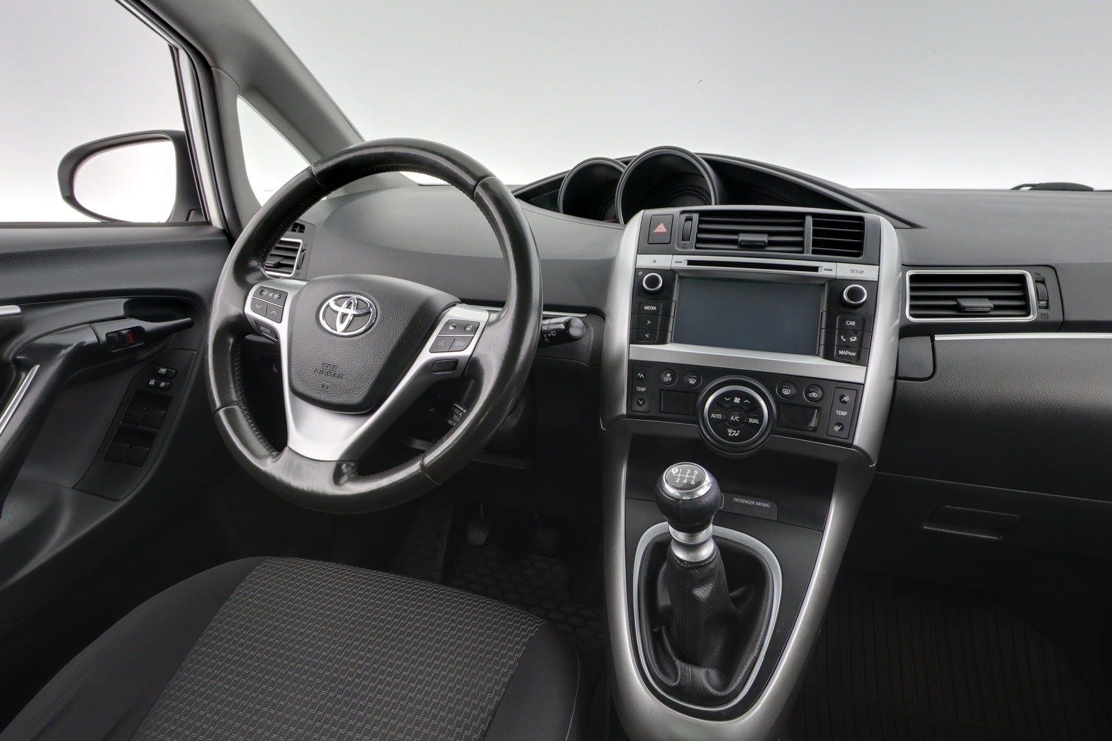 TOYOTA Verso 2015