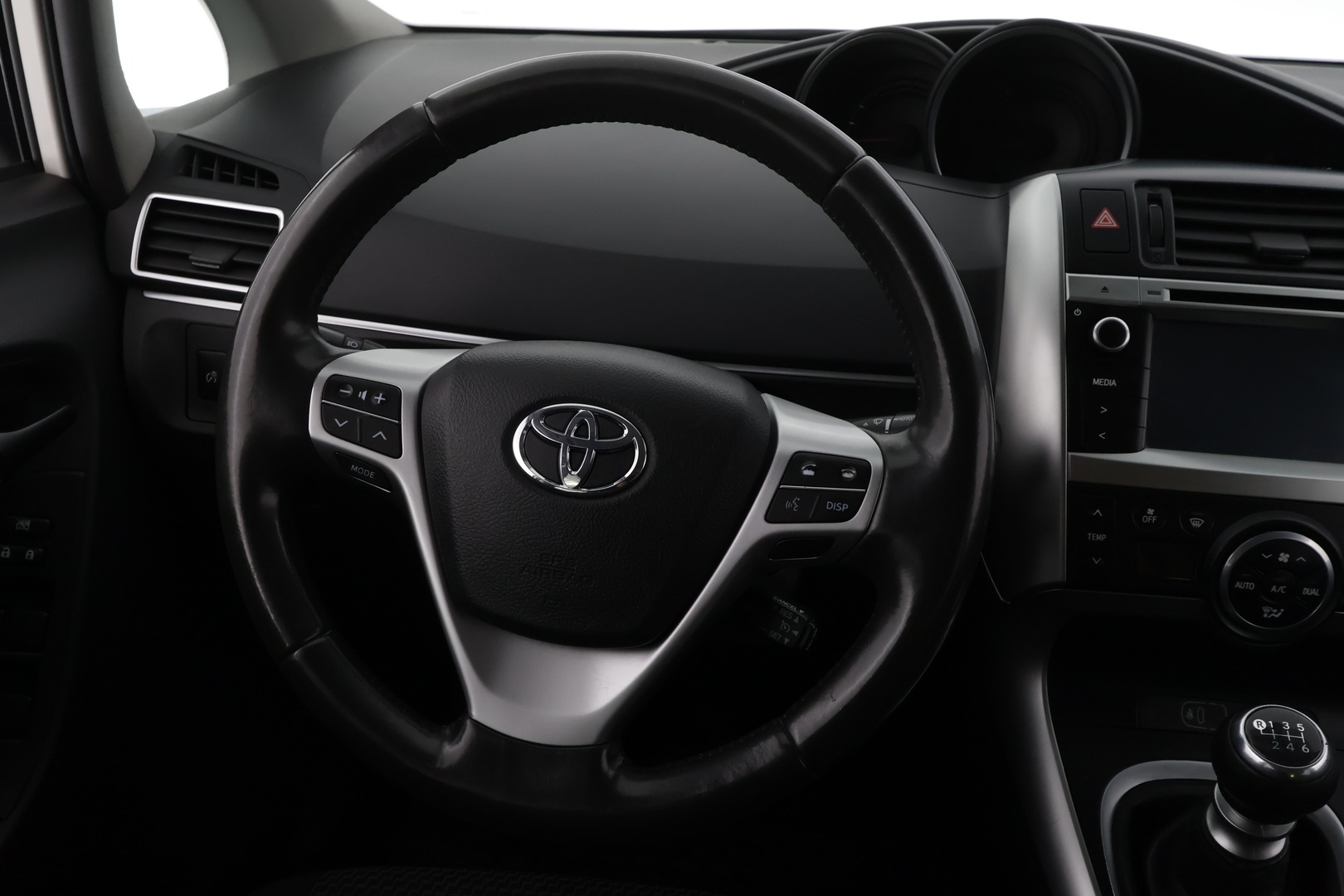 TOYOTA Verso 2015