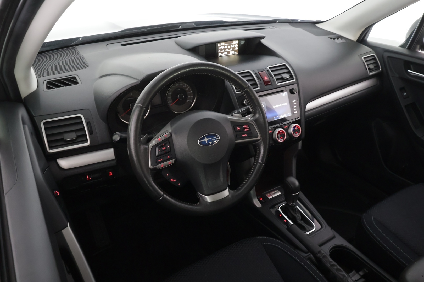 SUBARU Forester 2015