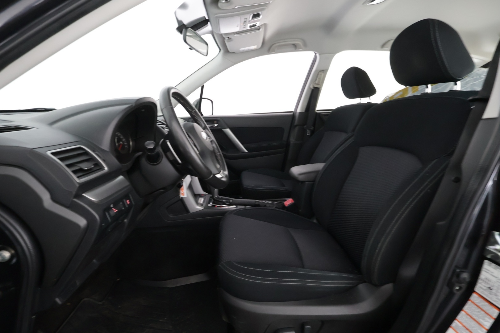 SUBARU Forester 2015