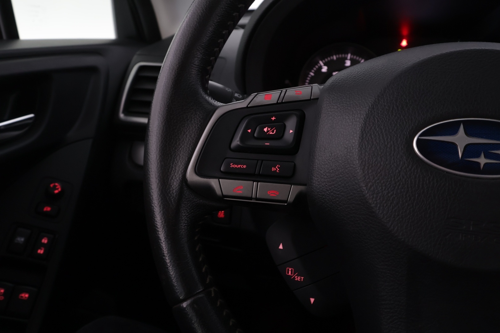 SUBARU Forester 2015
