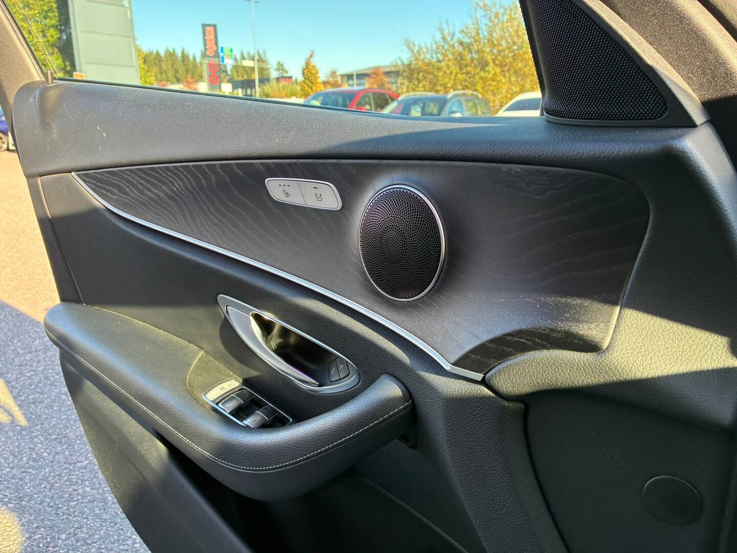 MERCEDES-BENZ E 2017