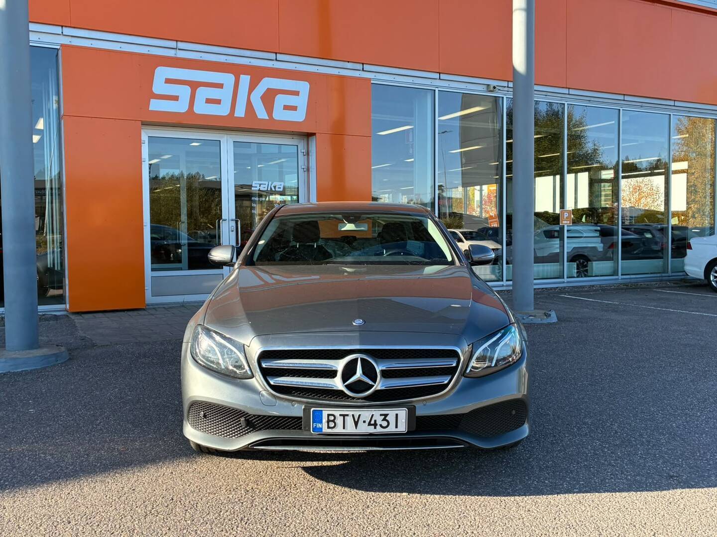 MERCEDES-BENZ E 2017