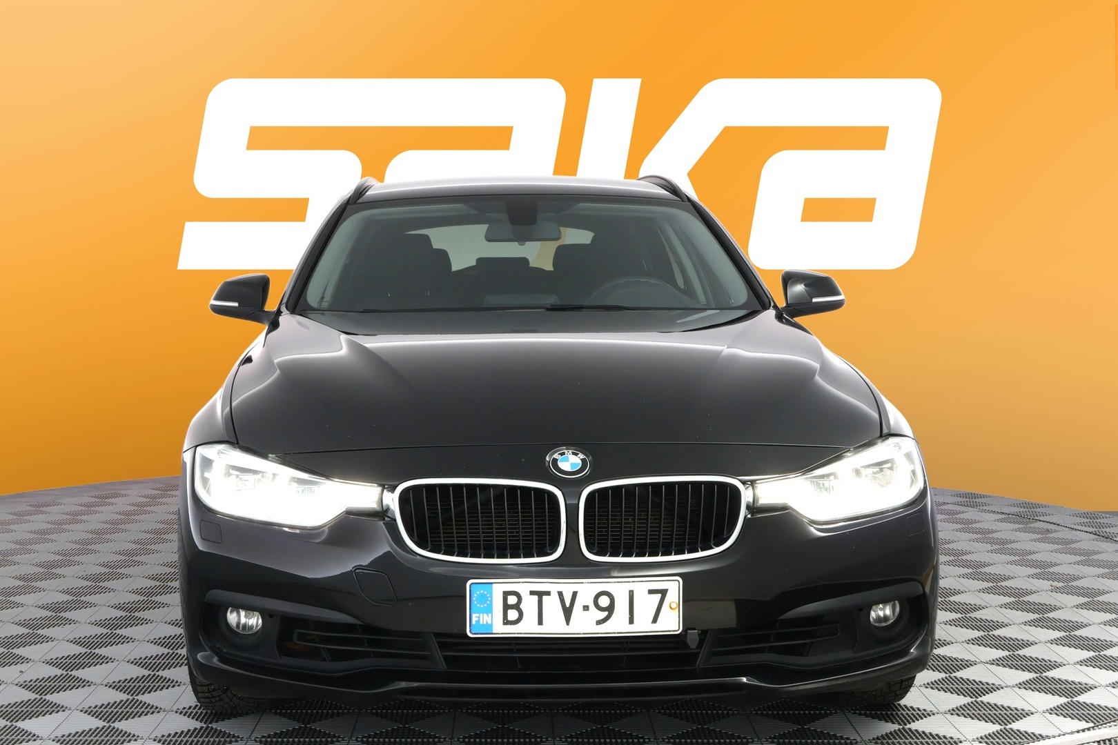 BMW 318 2017