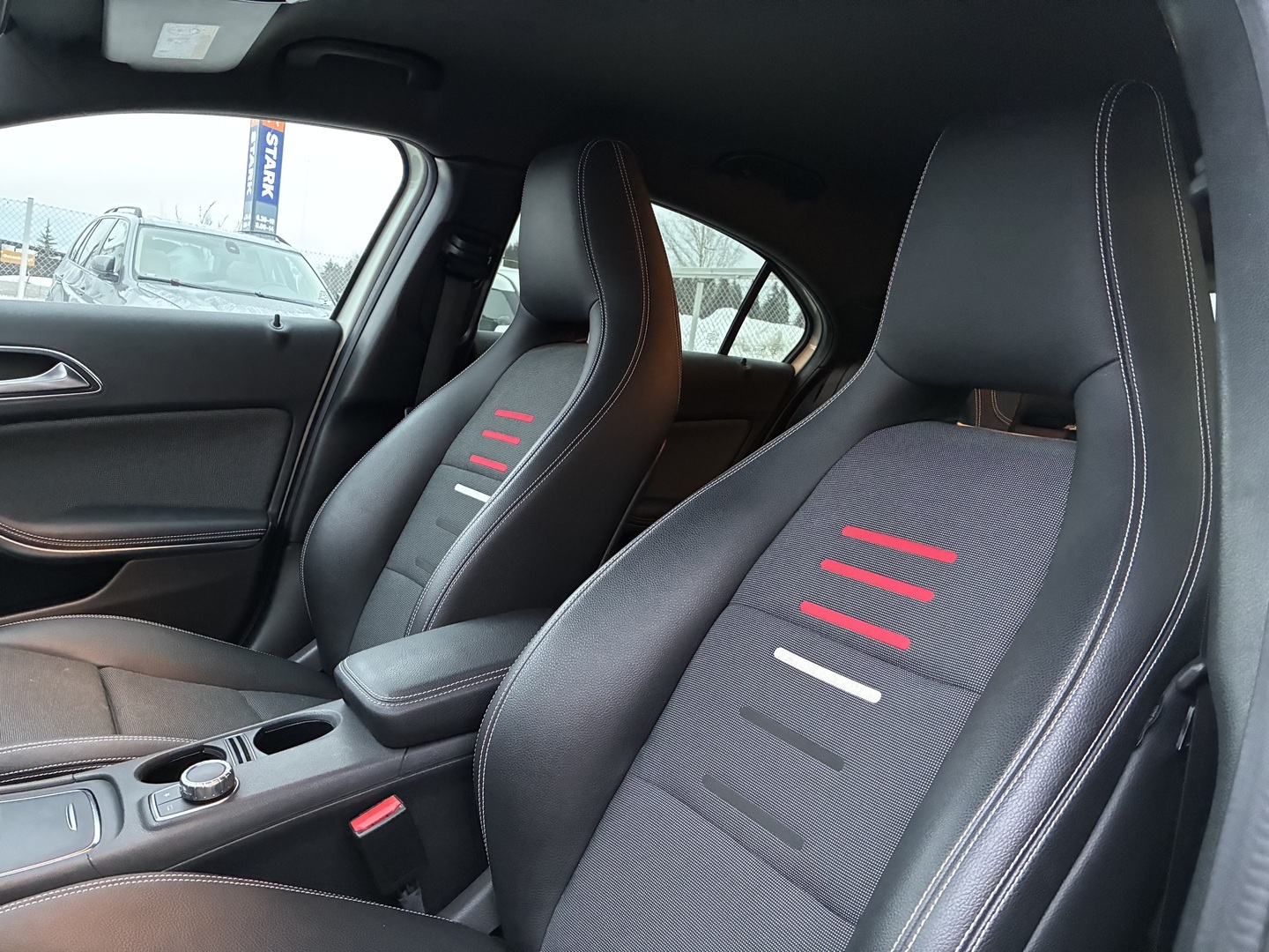 MERCEDES-BENZ A 2017