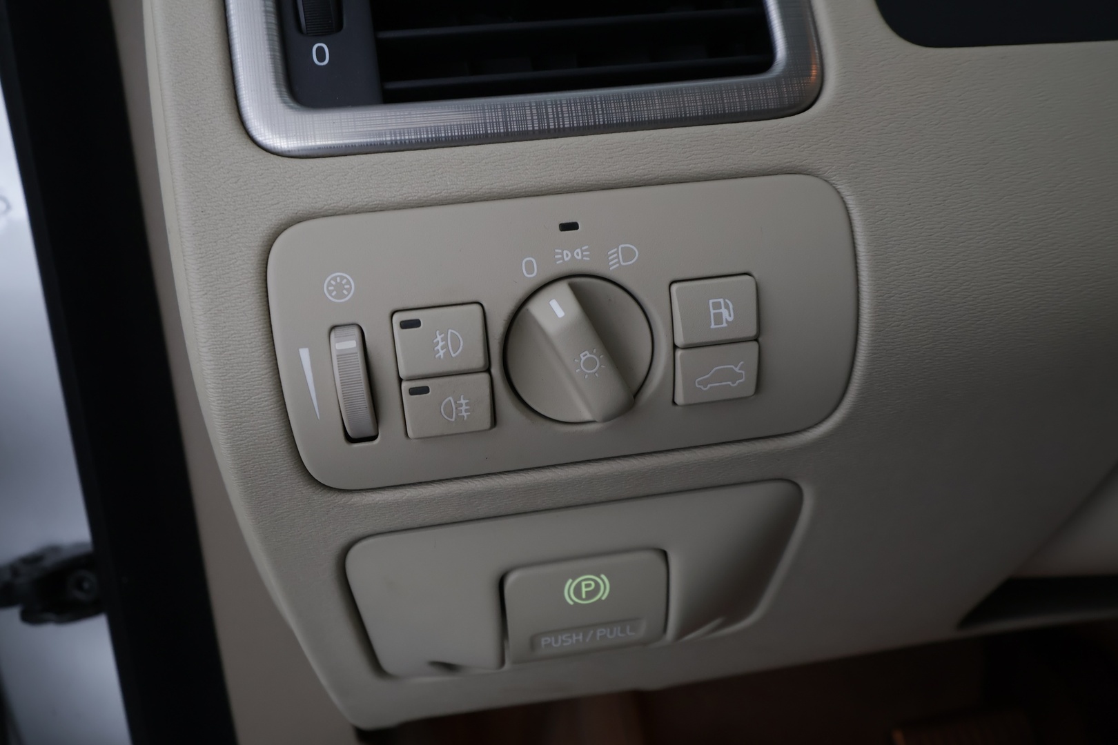 VOLVO S80 2011
