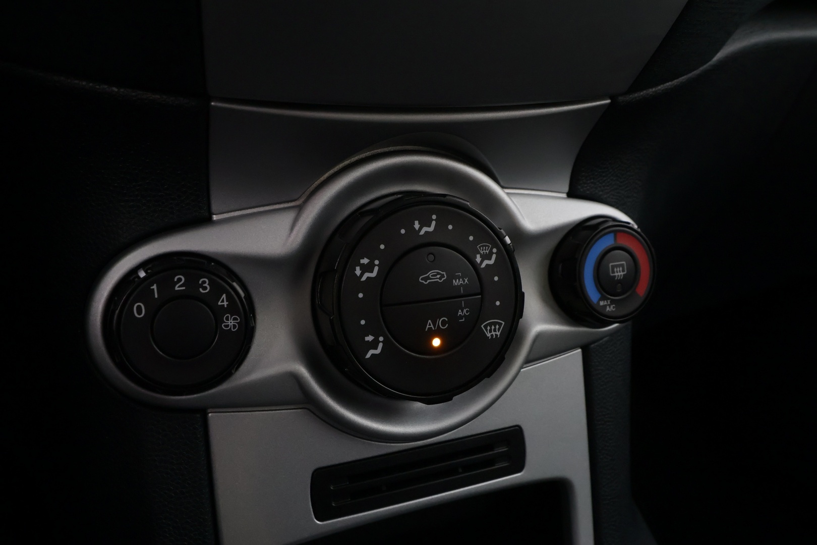 FORD Fiesta 2011