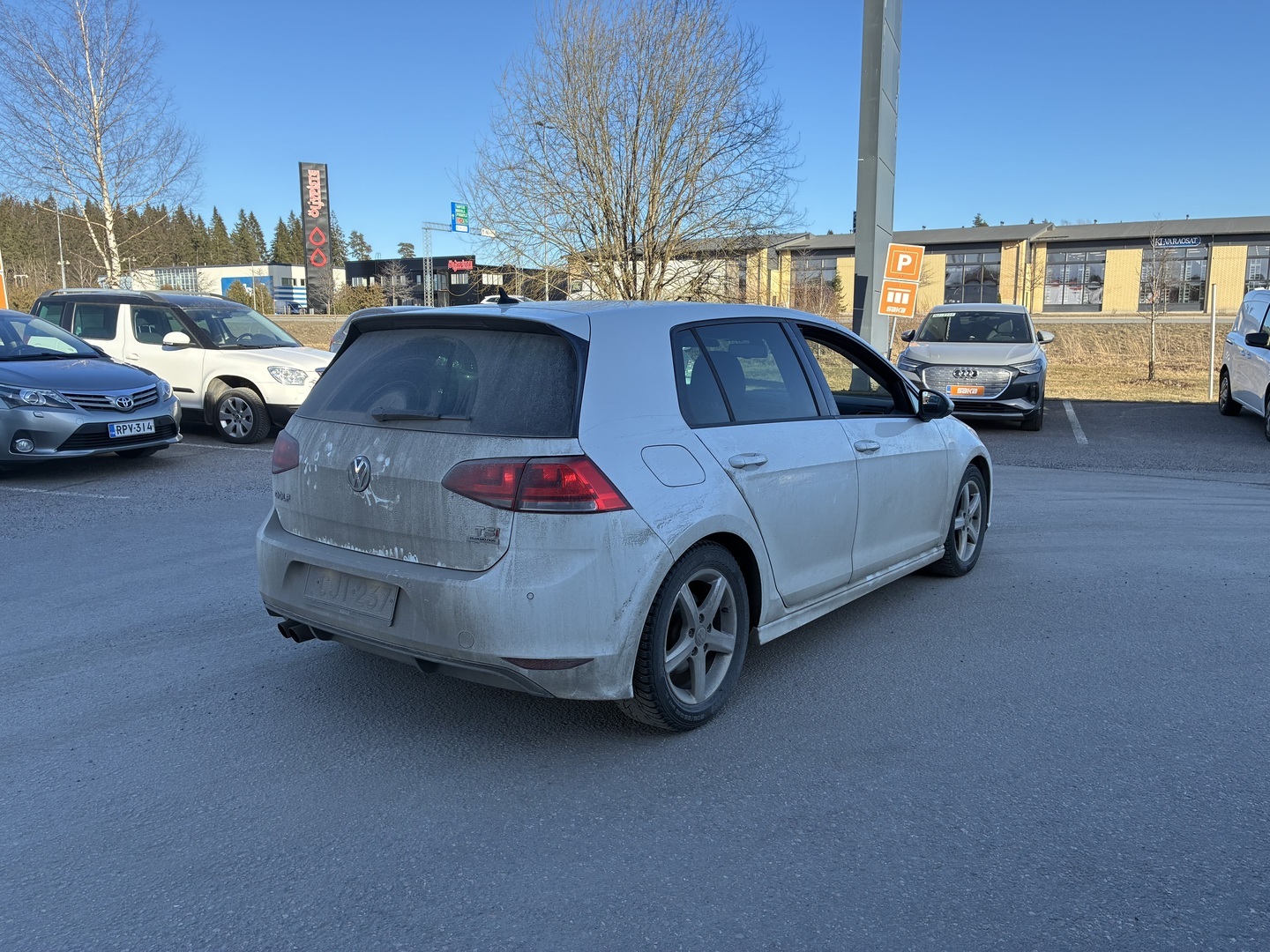 VOLKSWAGEN Golf 2014