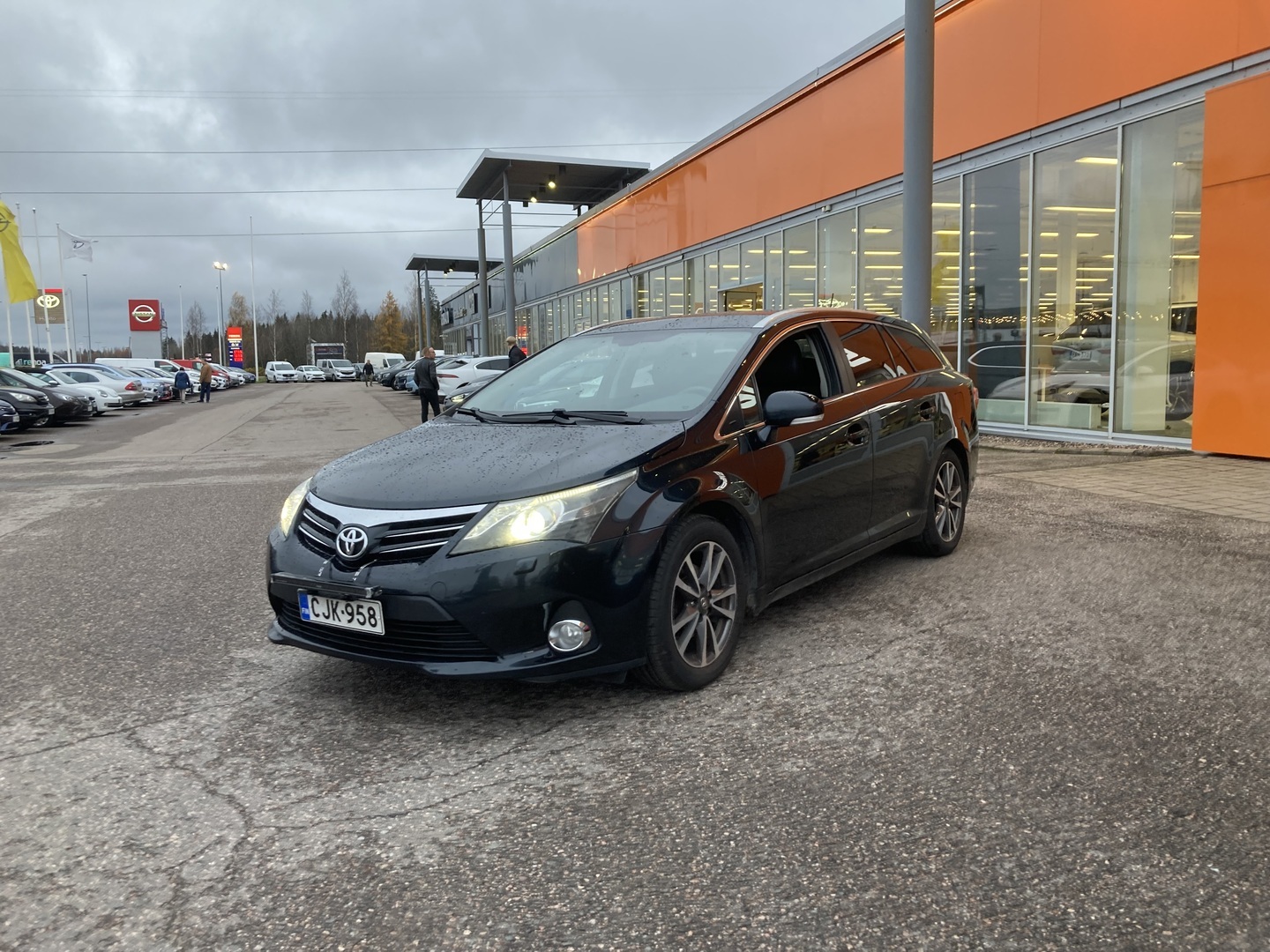 TOYOTA Avensis 2014