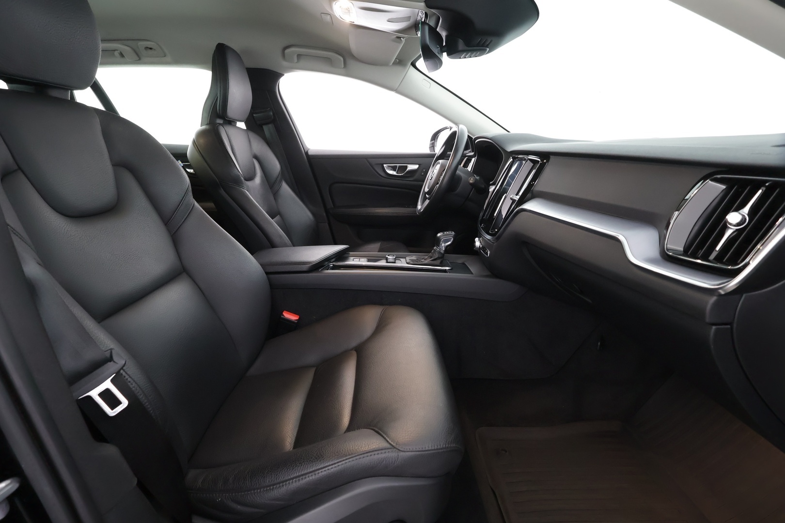 VOLVO V60 2019