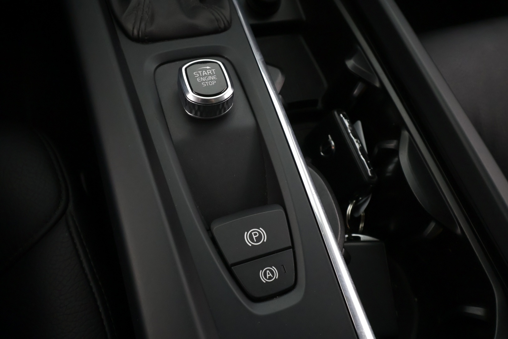 VOLVO V60 2019