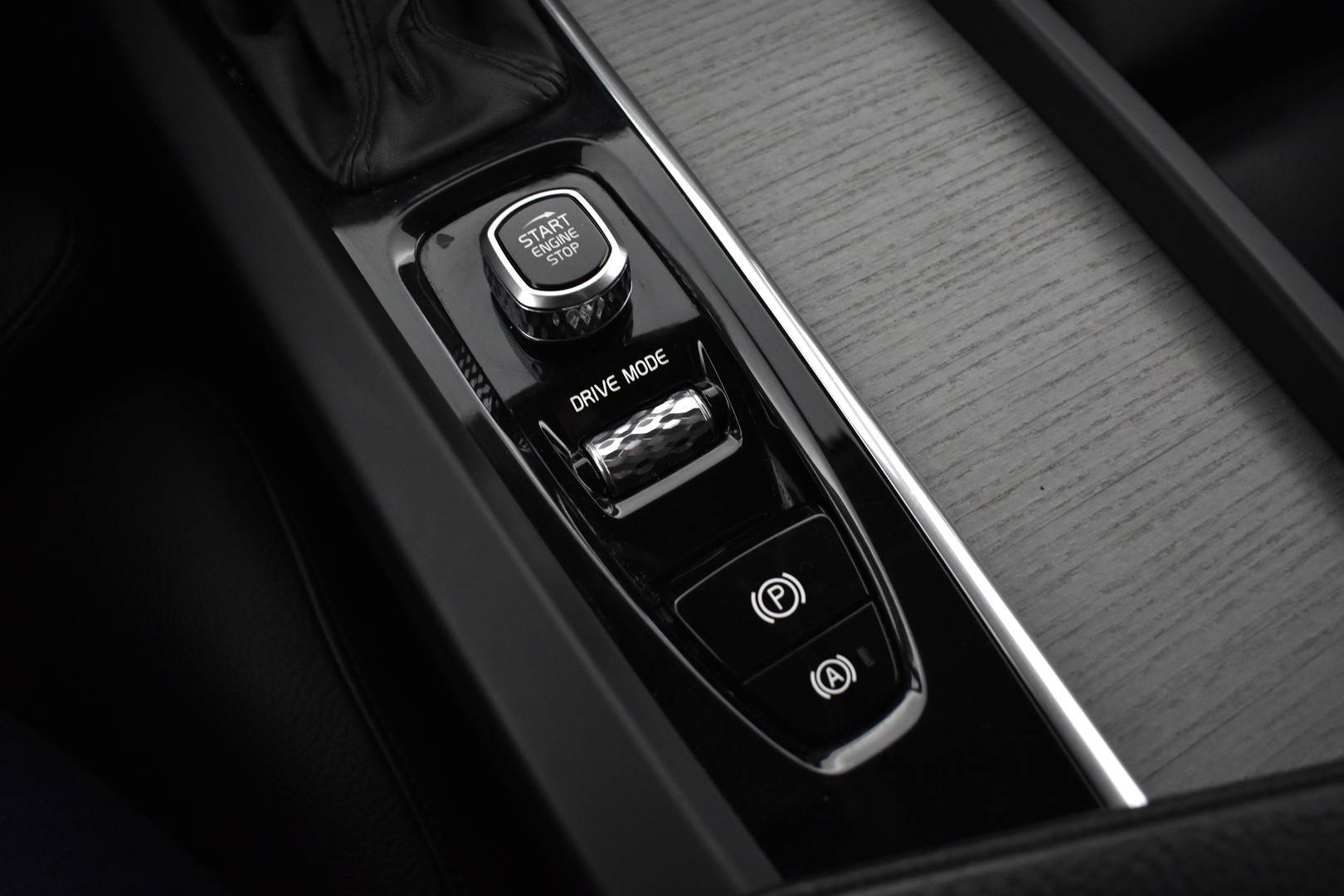 VOLVO V60 2020