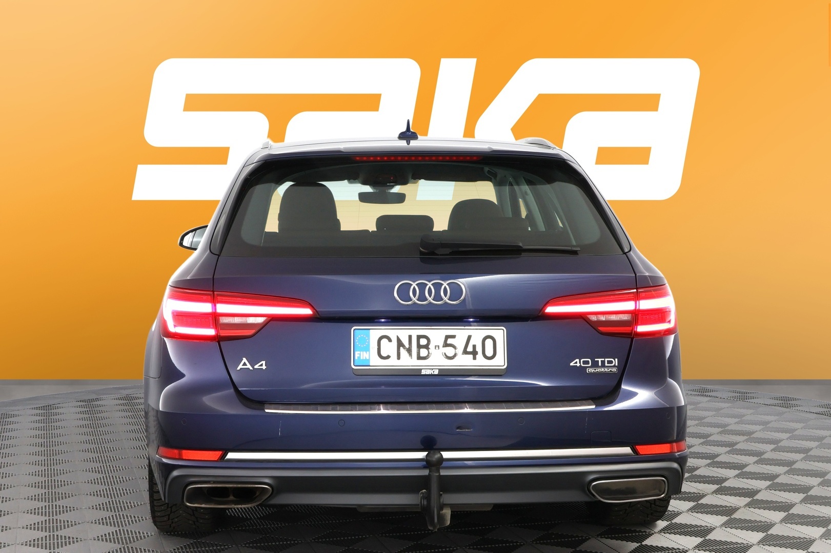 AUDI A4 2019