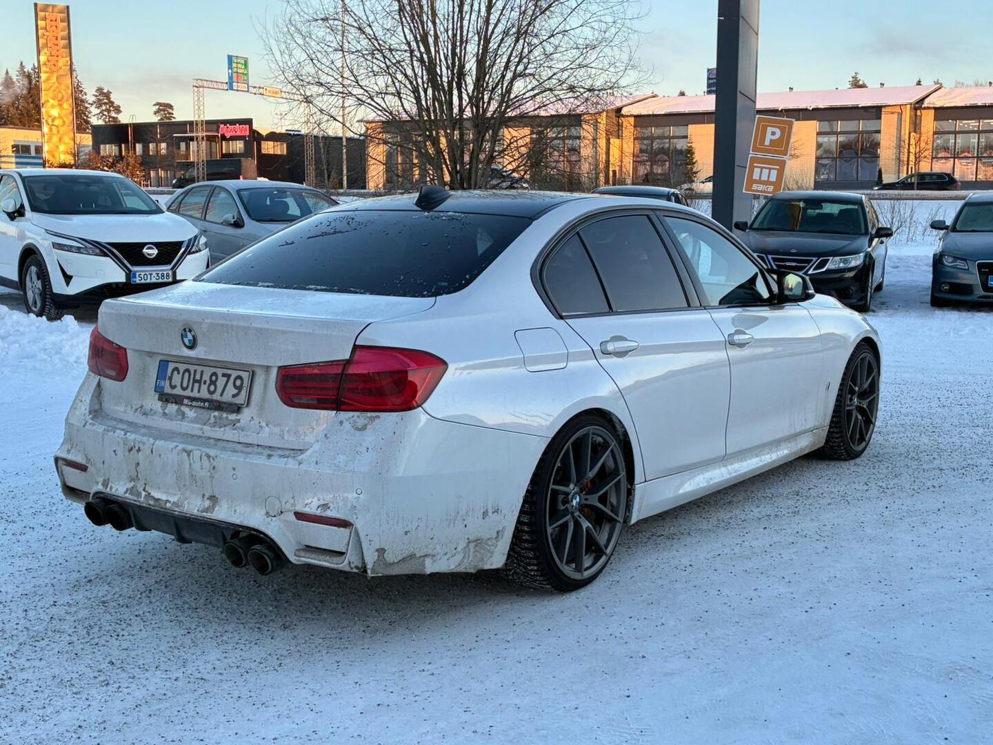 BMW 330 2016