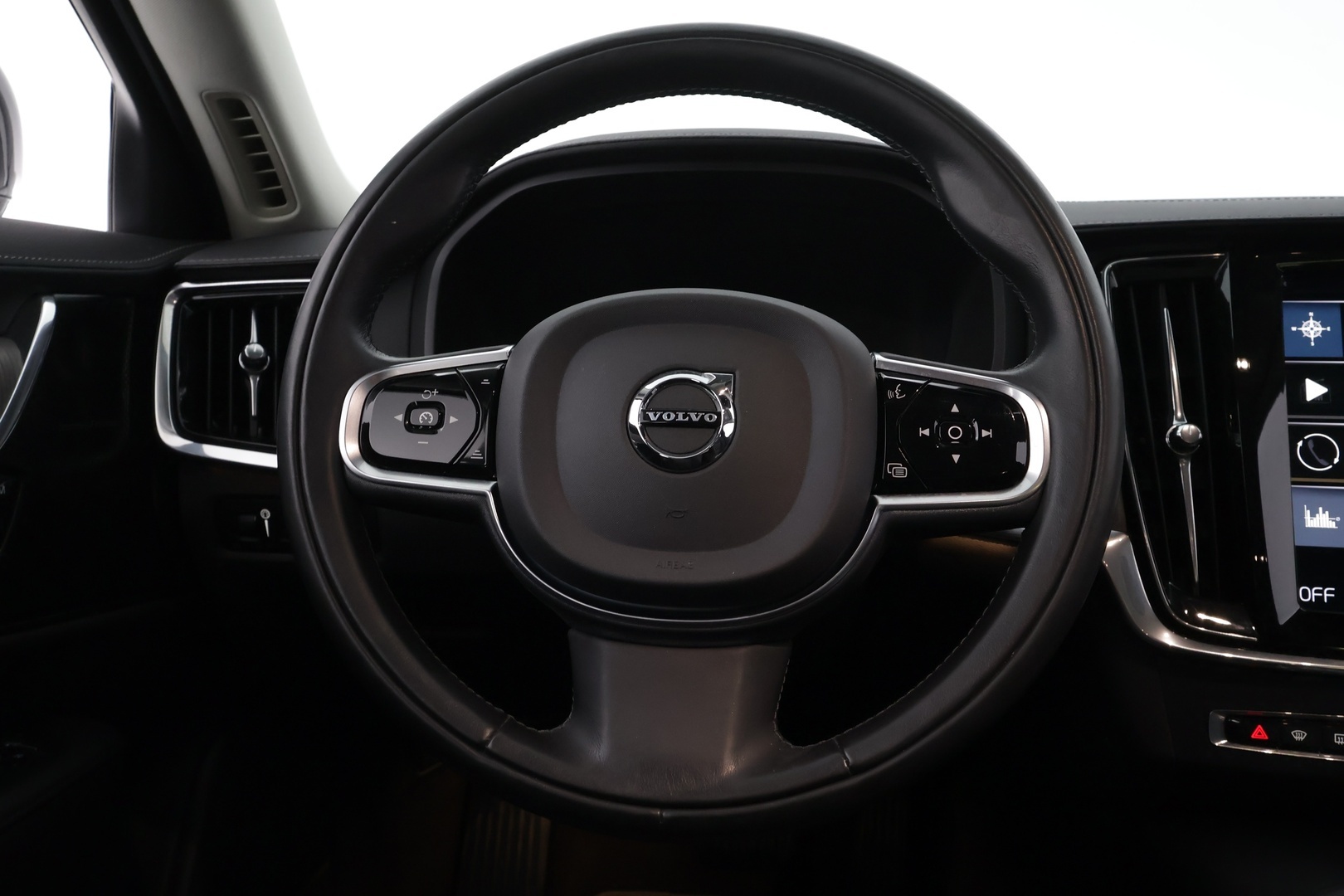 VOLVO S90 2021