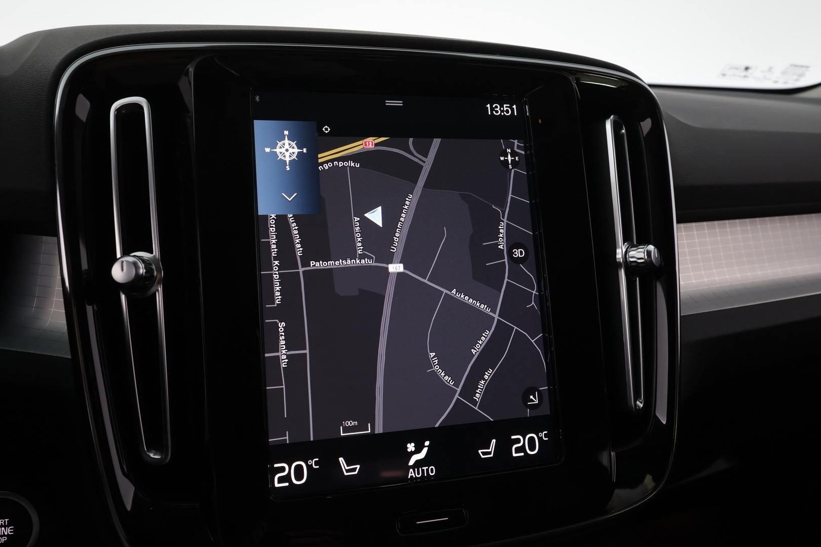 VOLVO XC40 2022