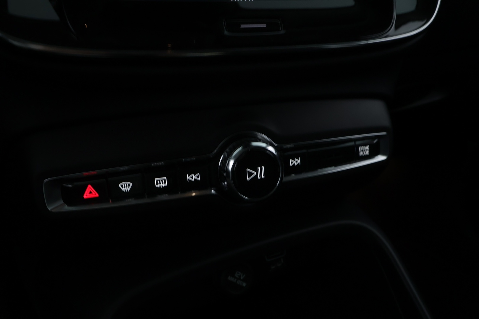 VOLVO XC40 2022
