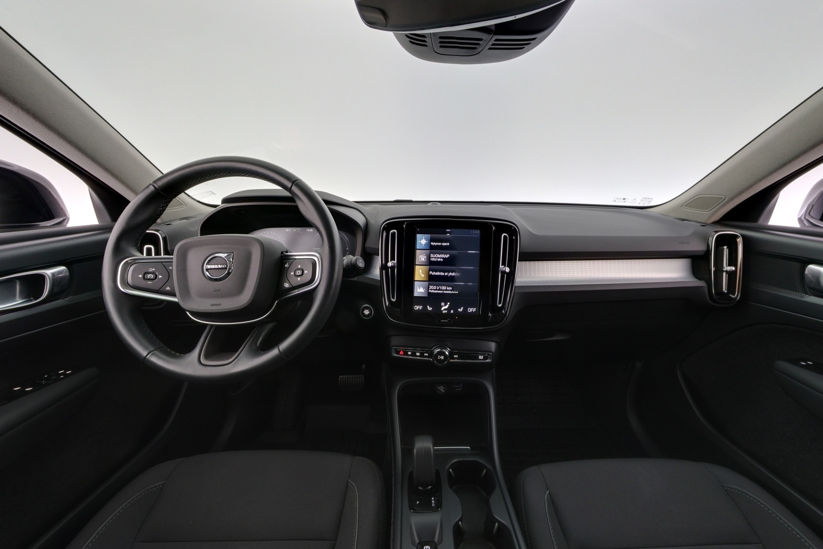 VOLVO XC40 2022
