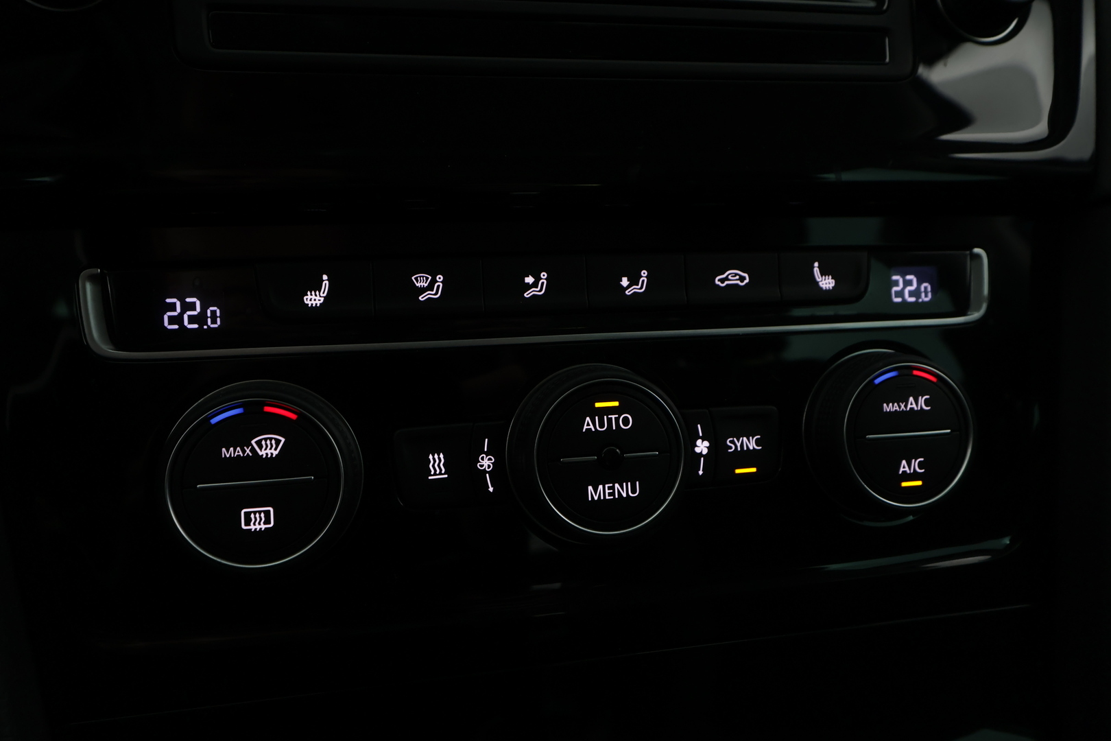 VOLKSWAGEN Golf 2015