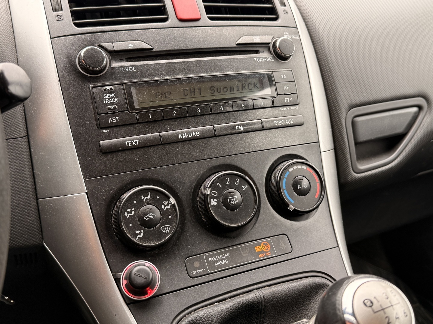 TOYOTA auris 2011