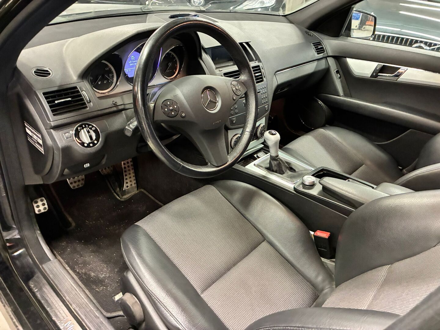 MERCEDES-BENZ C 2008