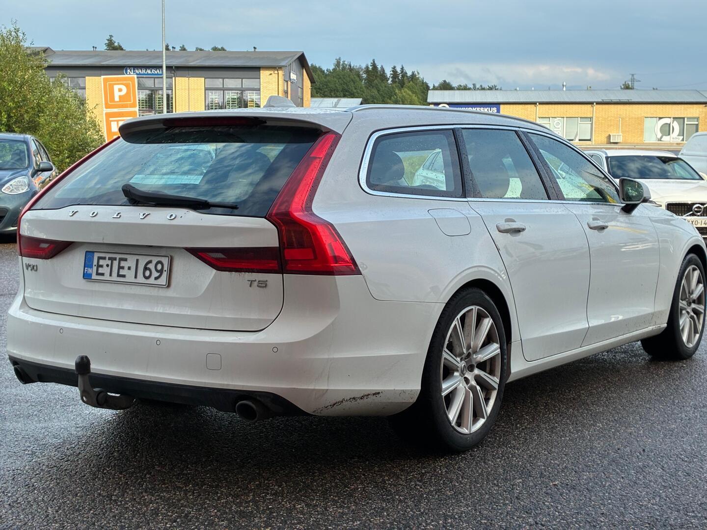 VOLVO V90 2016