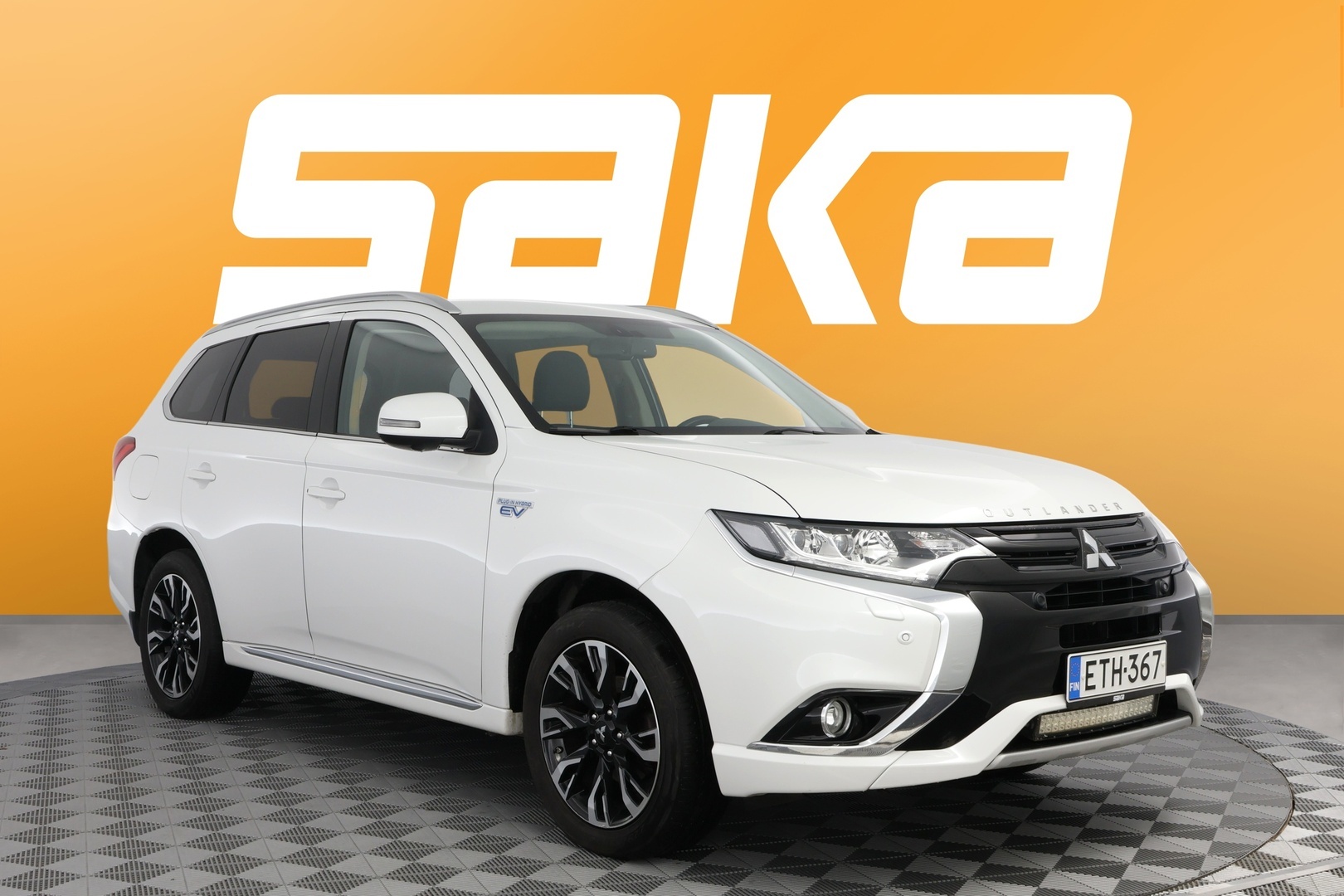 MITSUBISHI OUTLANDER PHEV 2016