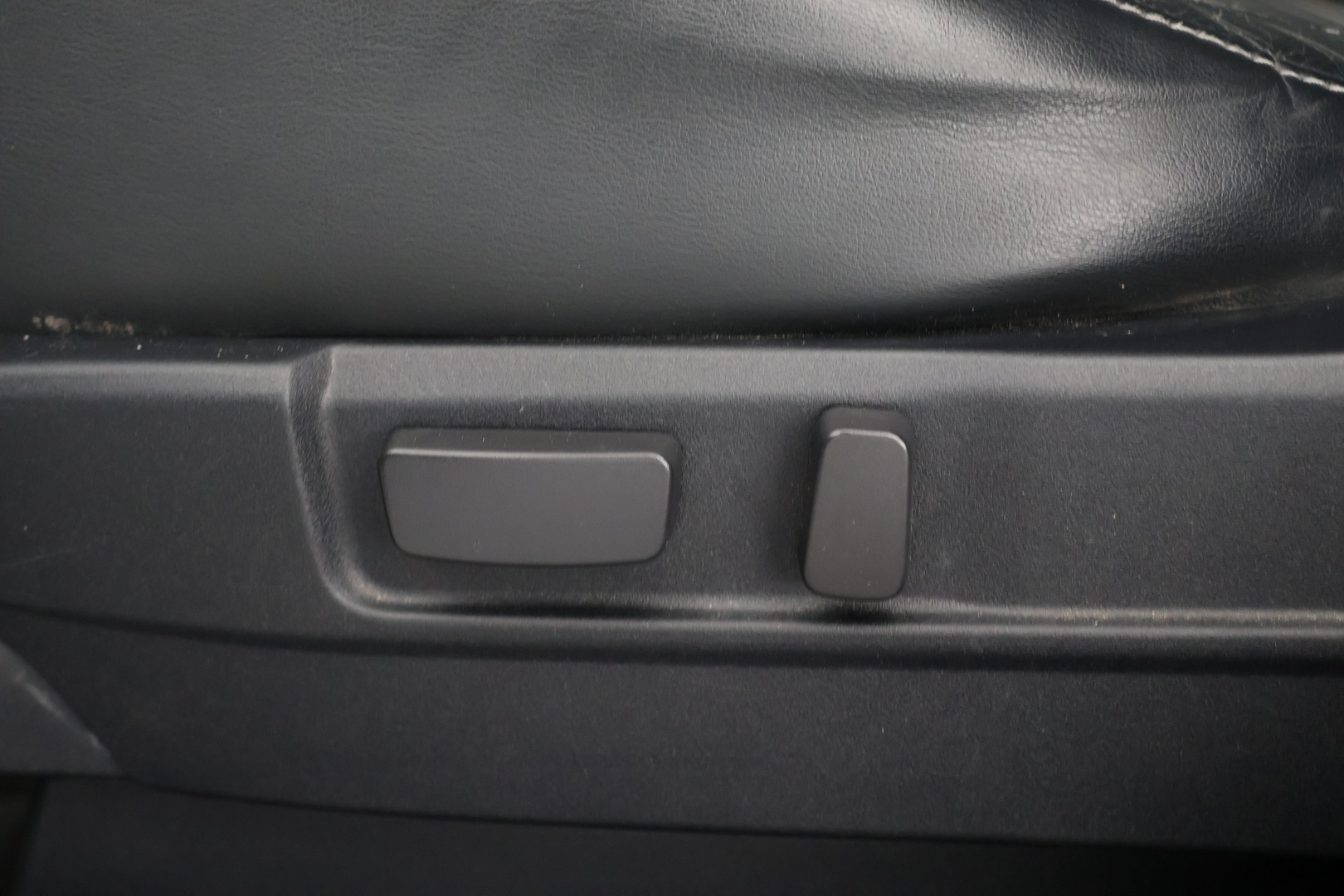 MITSUBISHI OUTLANDER PHEV 2016