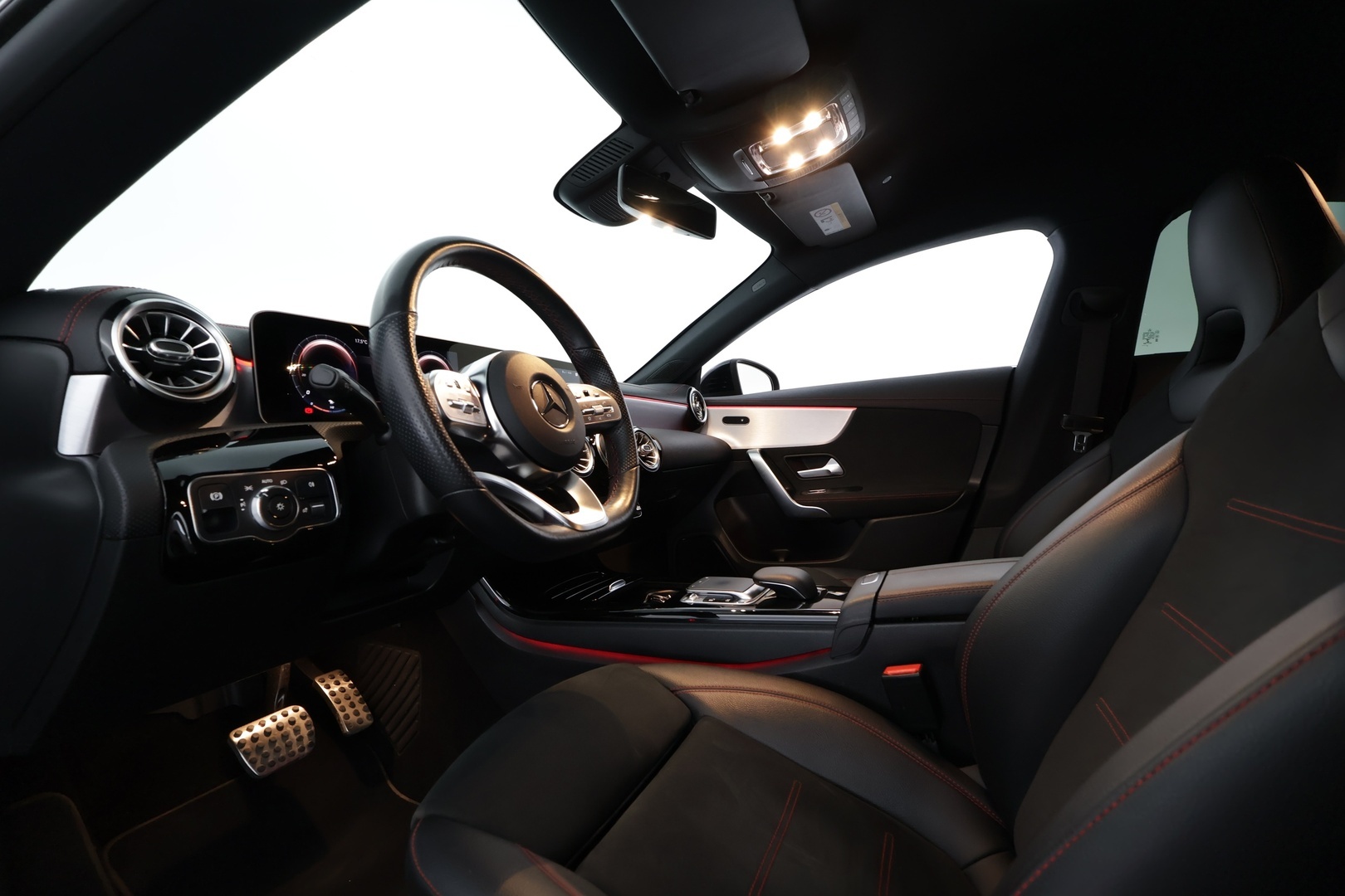 MERCEDES-BENZ CLA 2020