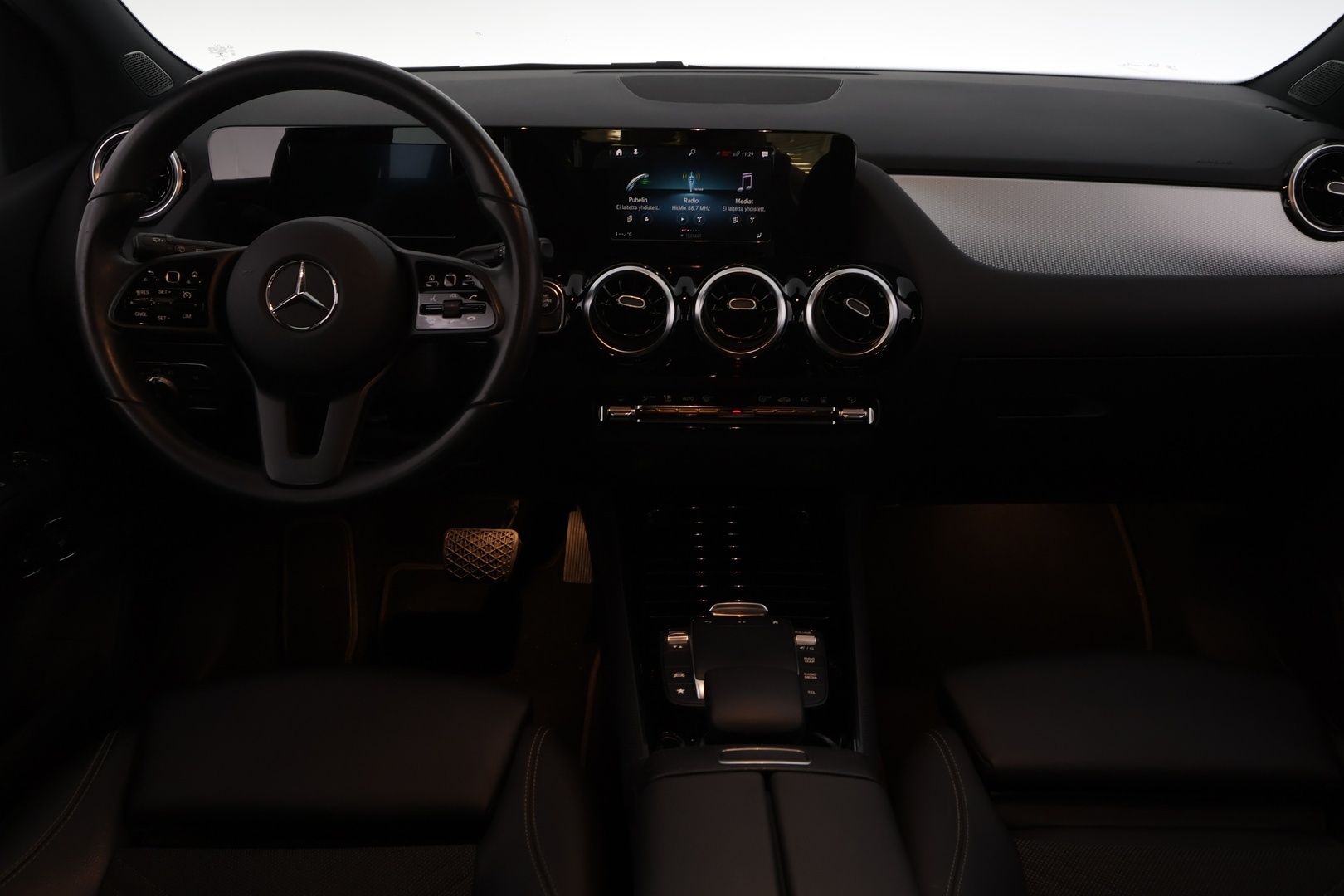 MERCEDES-BENZ B 2021