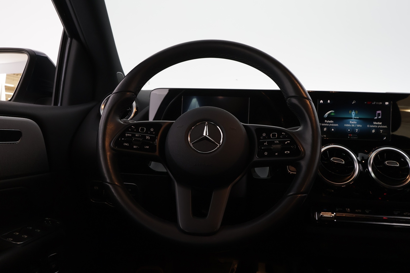 MERCEDES-BENZ B 2021