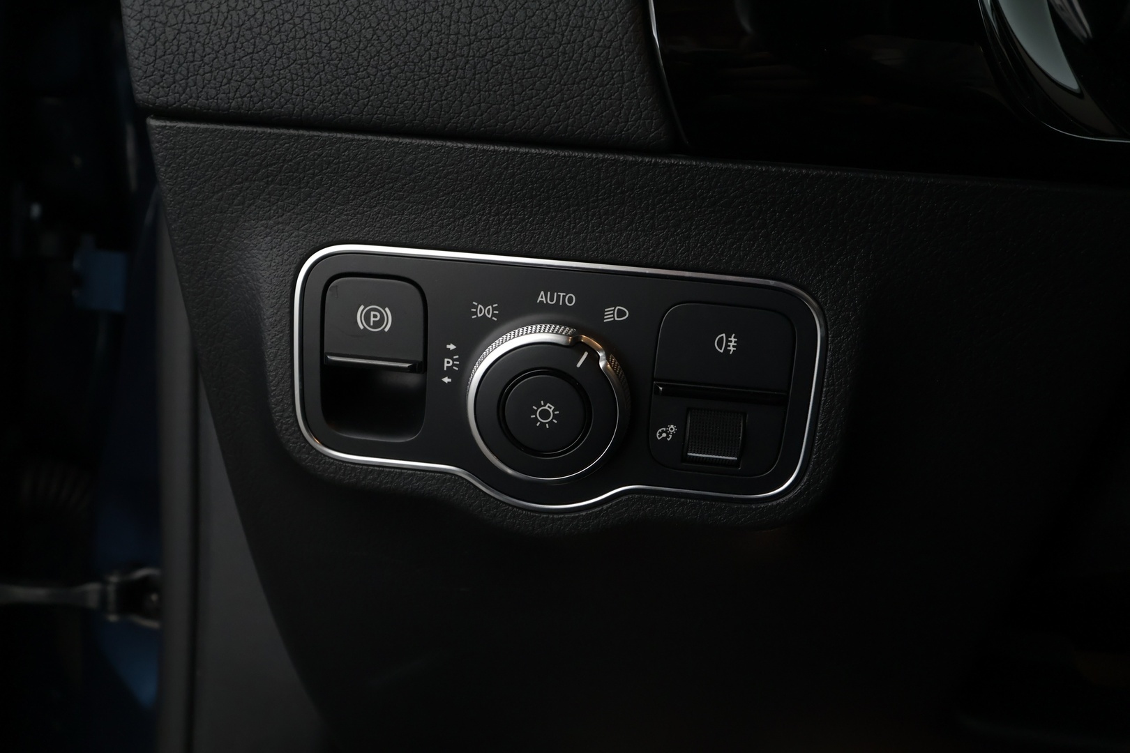 MERCEDES-BENZ B 2021