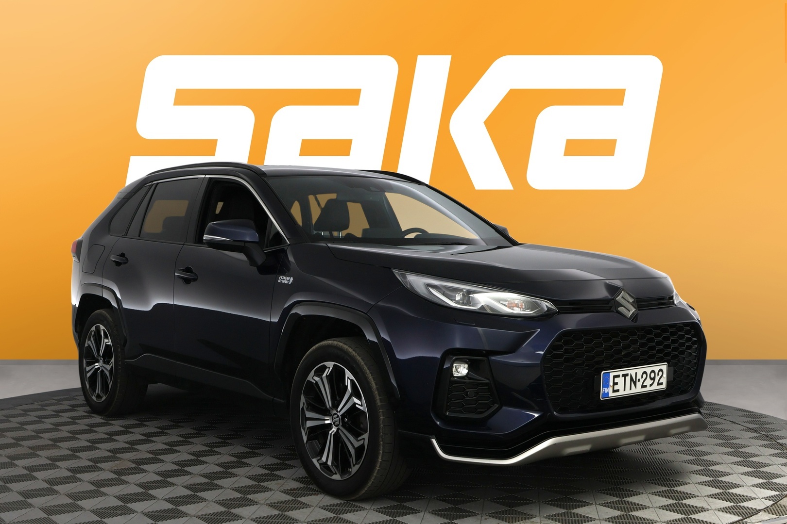 SUZUKI Across 2022