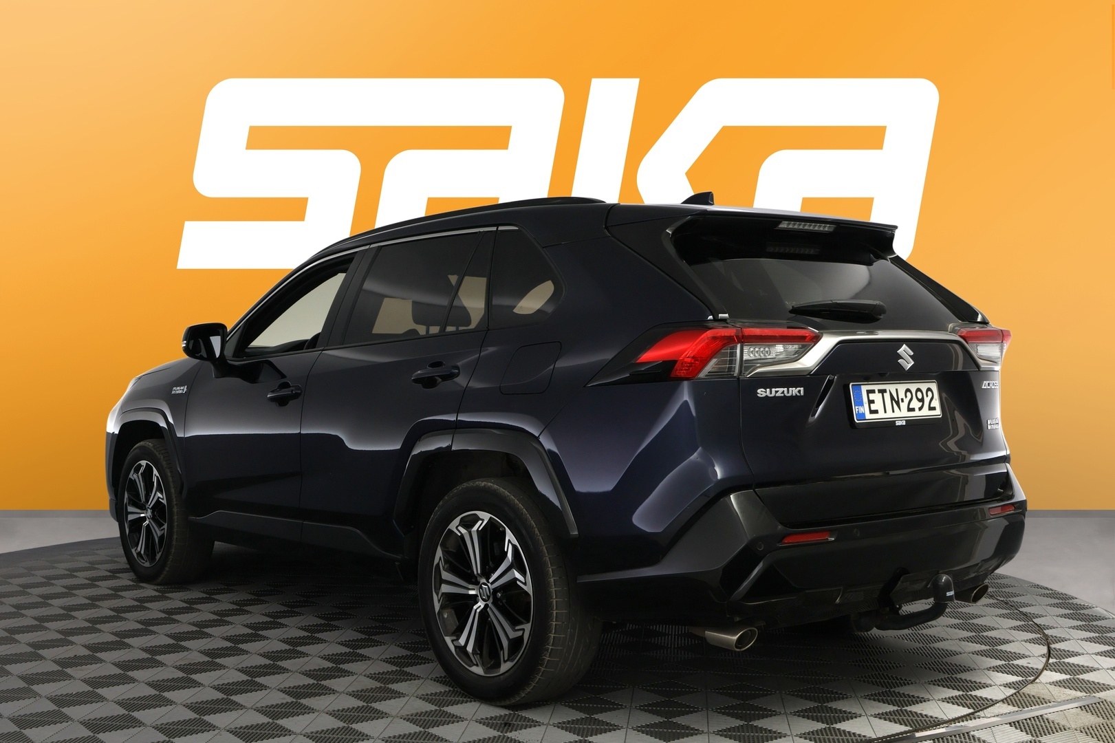 SUZUKI Across 2022