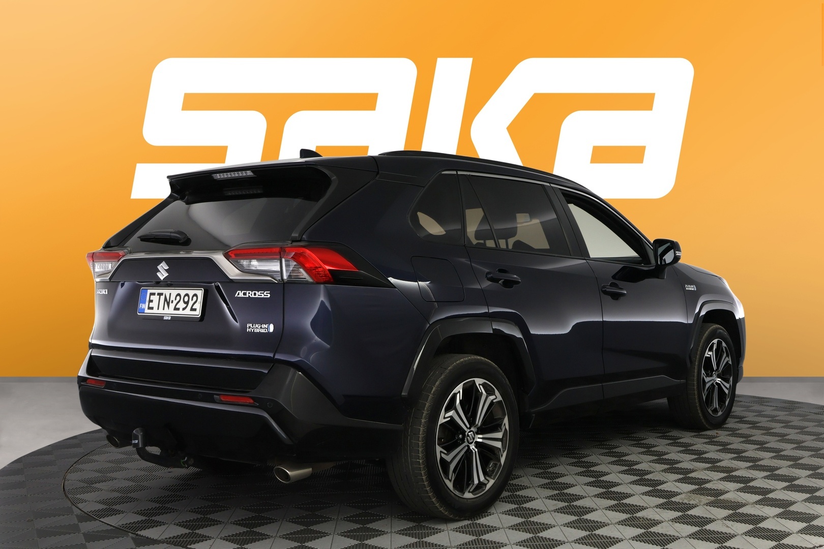 SUZUKI Across 2022