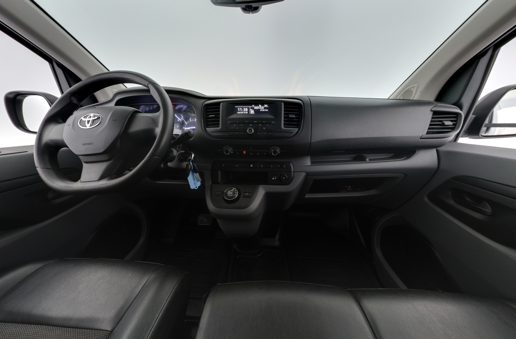 TOYOTA Proace 2021