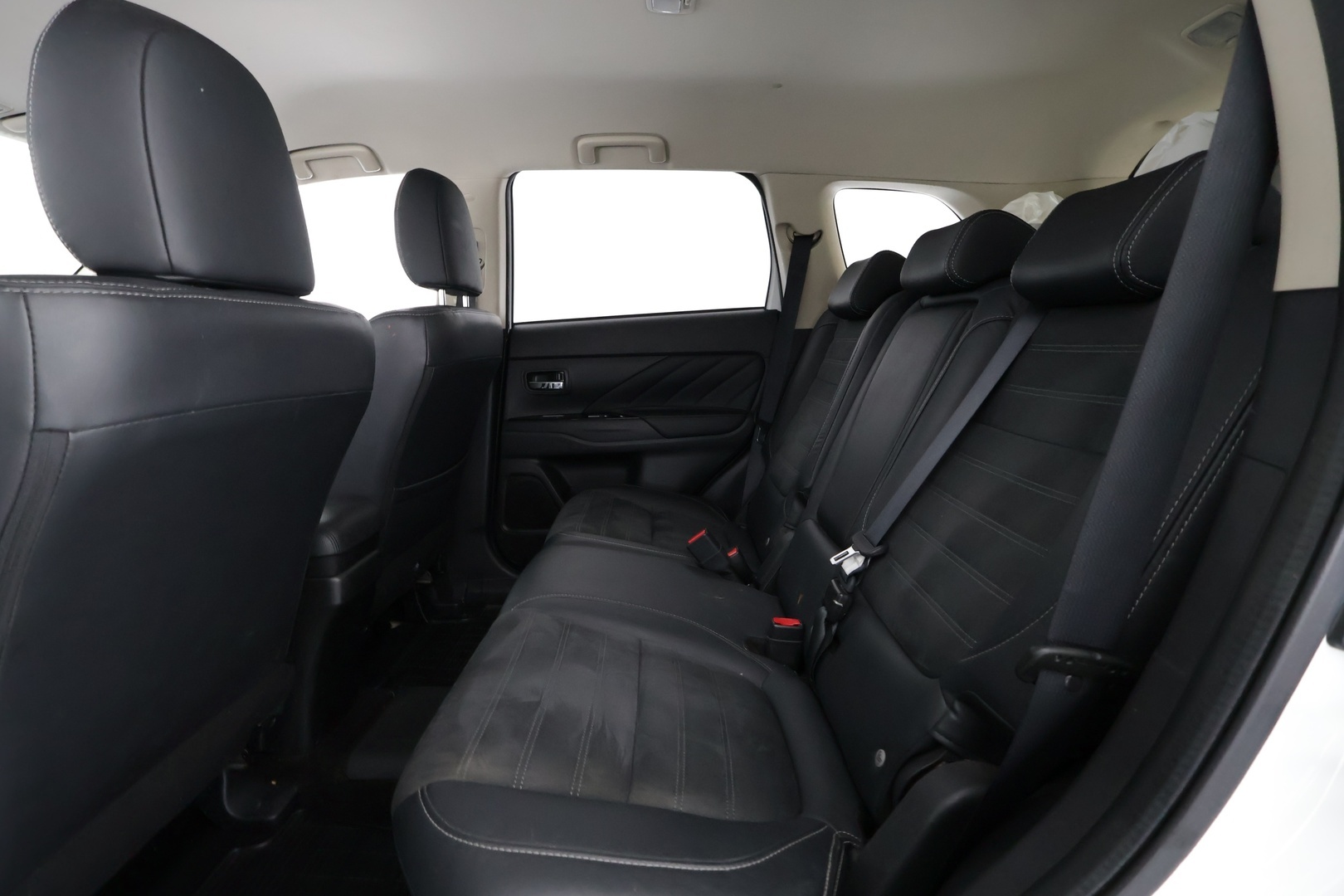 MITSUBISHI OUTLANDER PHEV 2017