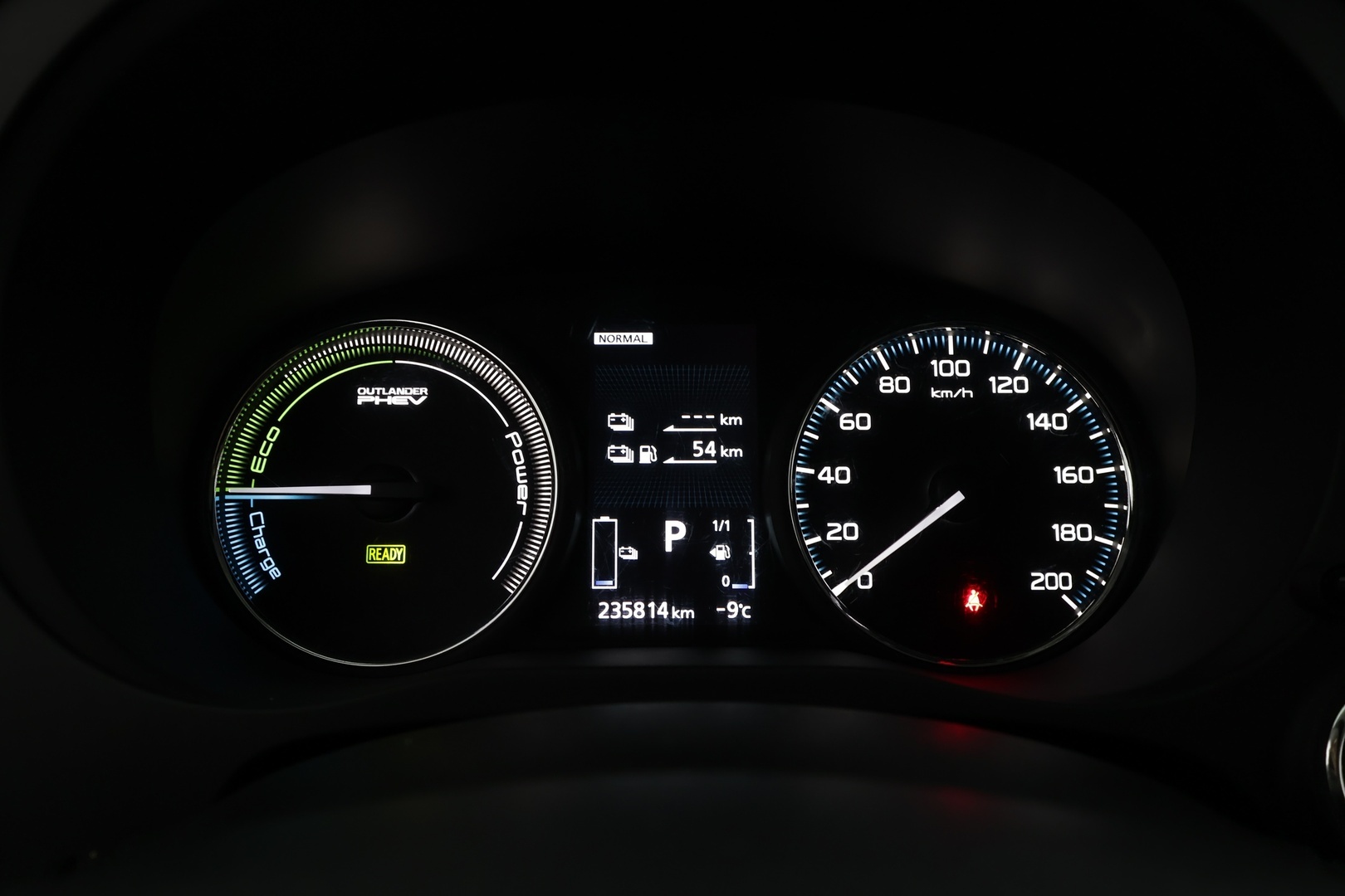 MITSUBISHI OUTLANDER PHEV 2017