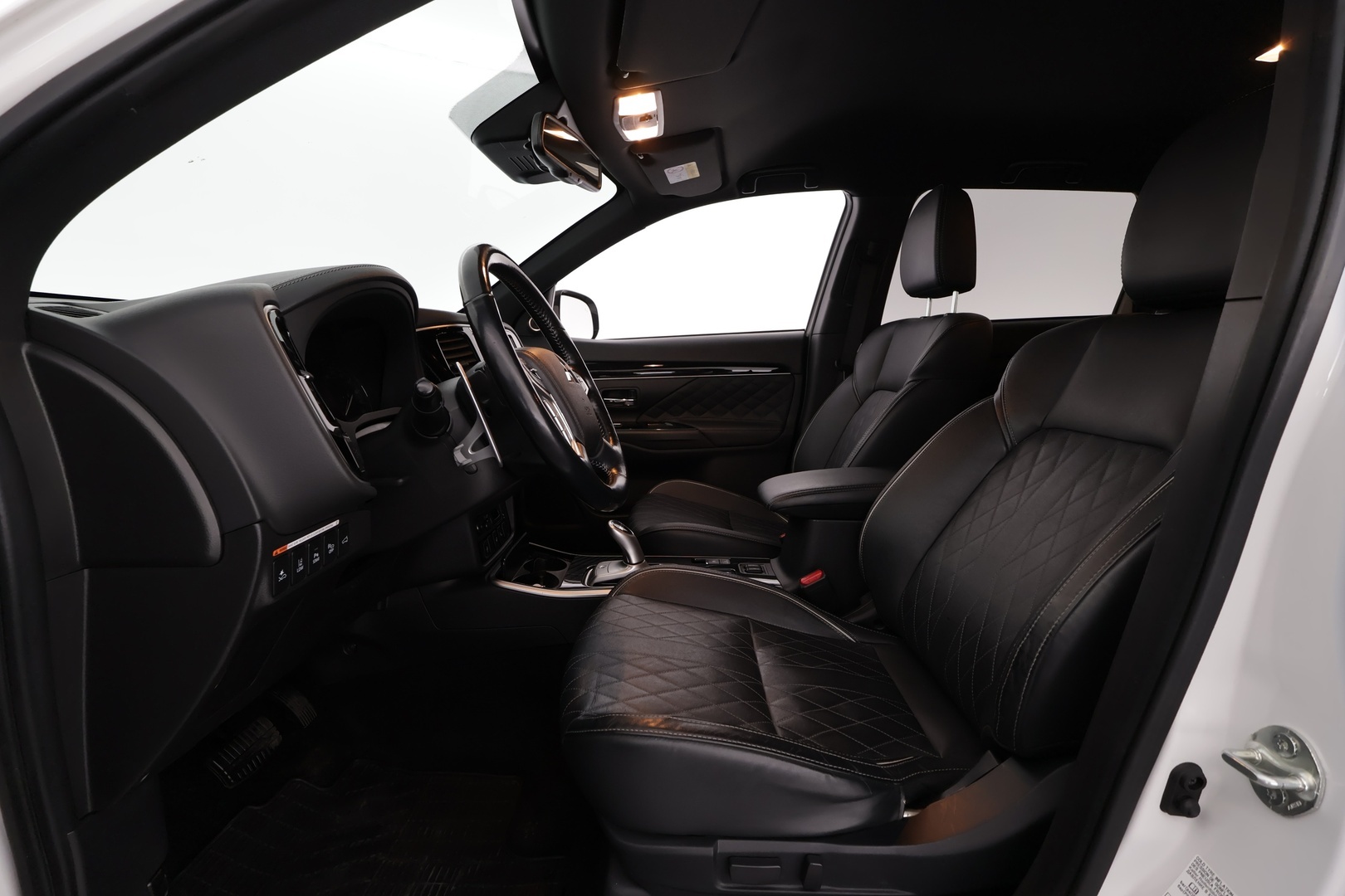 MITSUBISHI Outlander PHEV 2019