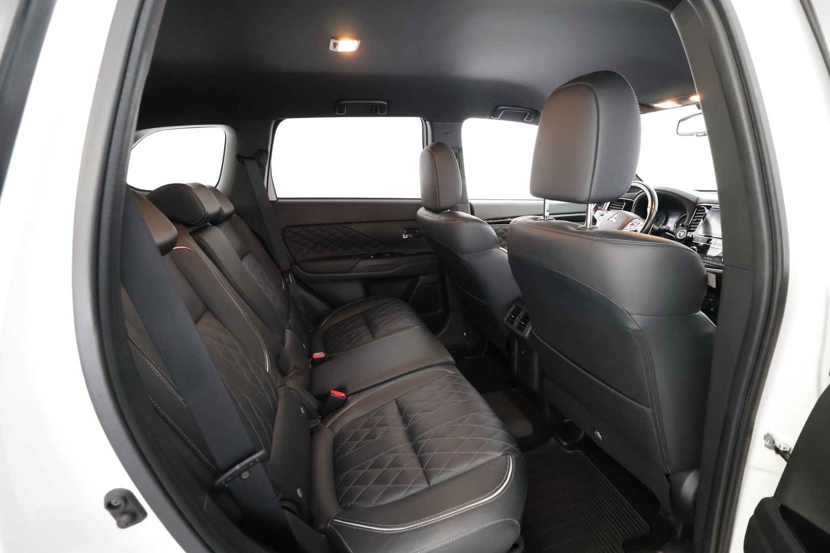 MITSUBISHI Outlander PHEV 2019