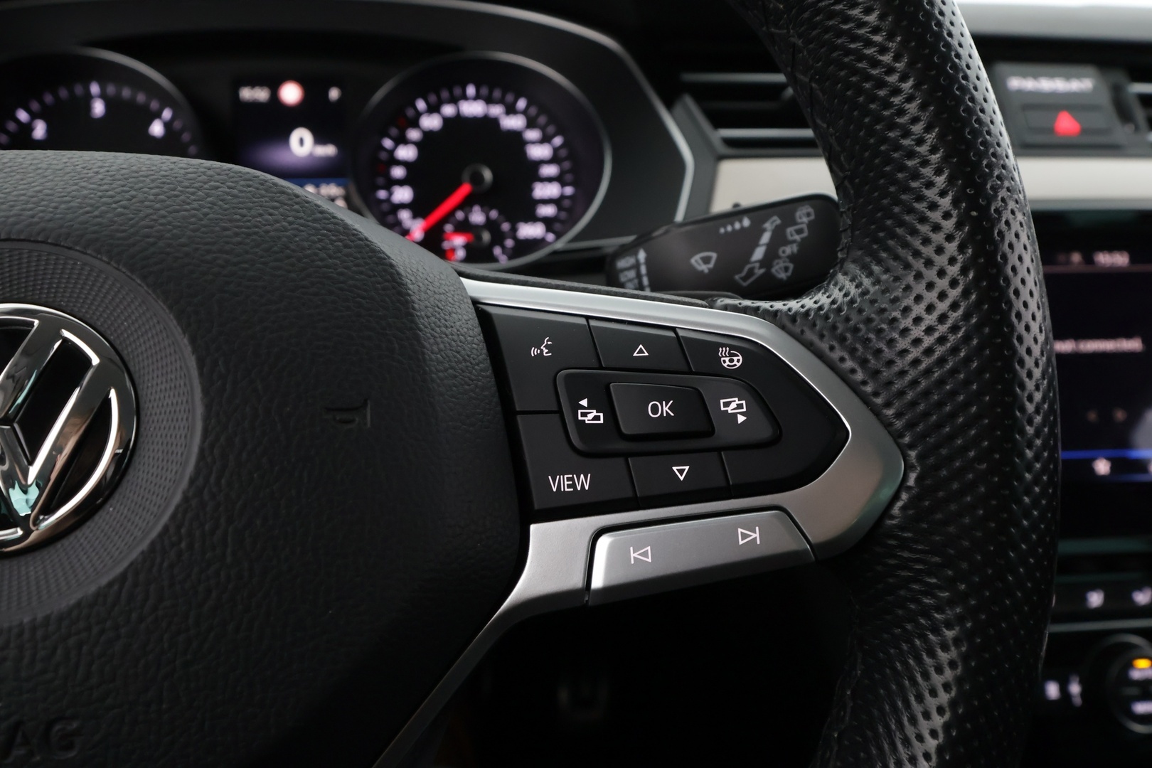 VOLKSWAGEN Passat 2020