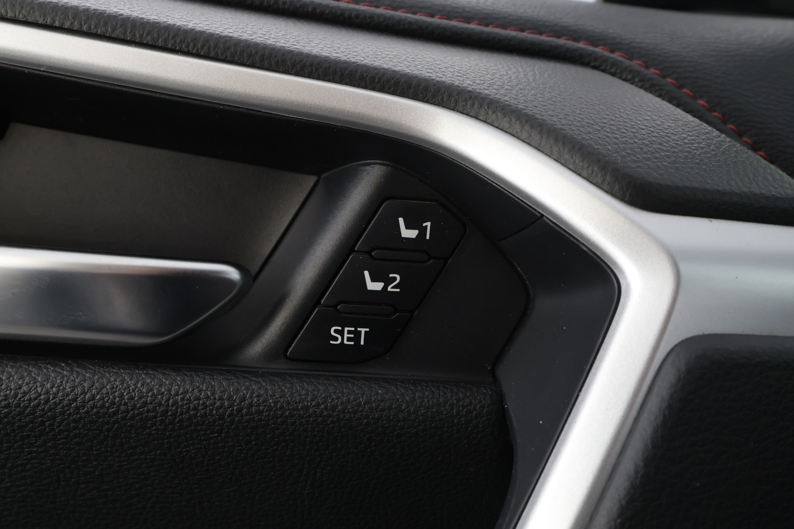 TOYOTA RAV4 PLUG-IN 2021