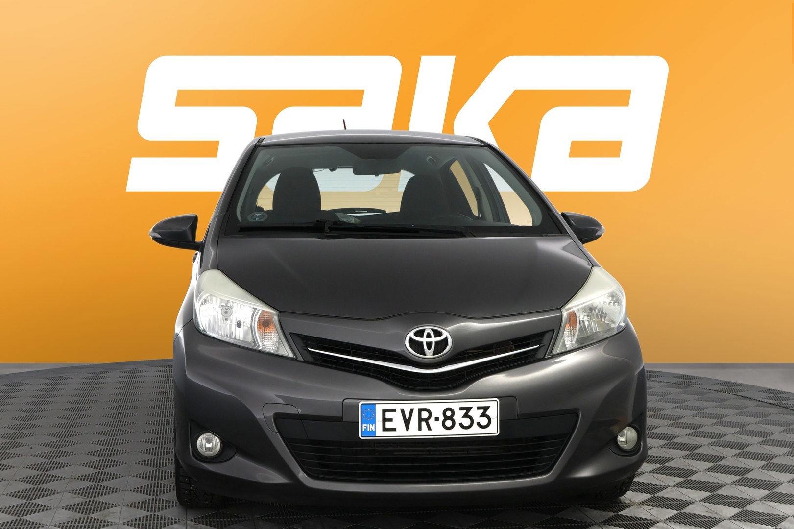 TOYOTA Yaris 2012