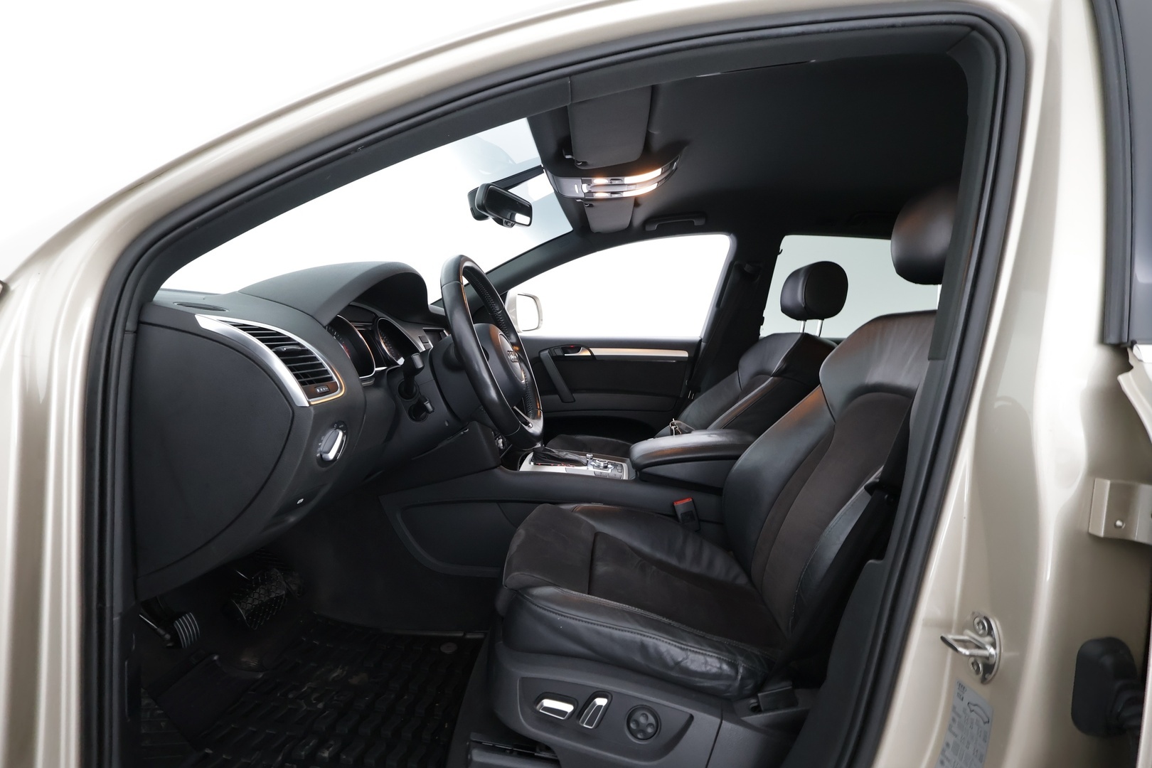 AUDI Q7 2012