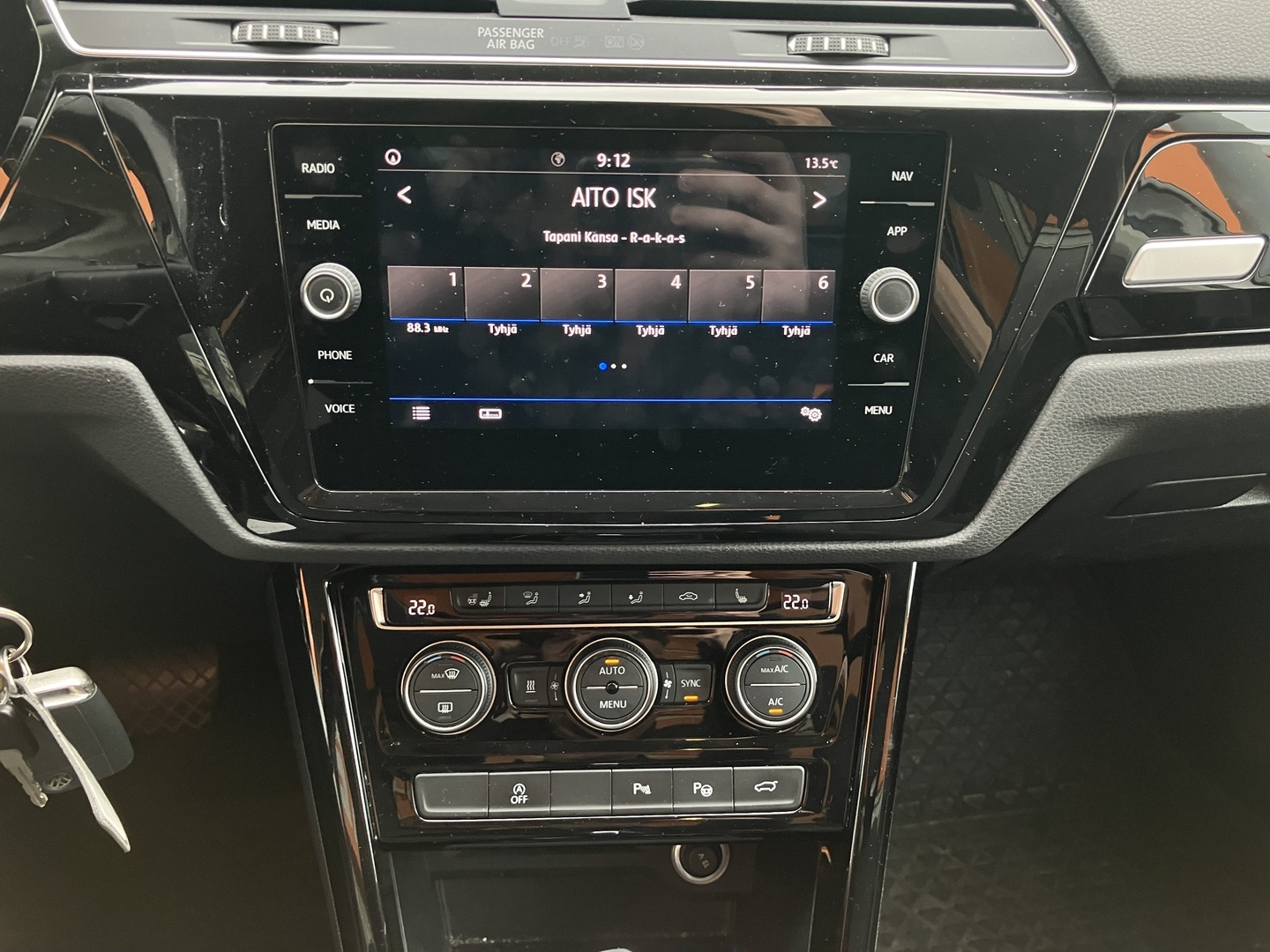 VOLKSWAGEN Touran 2018