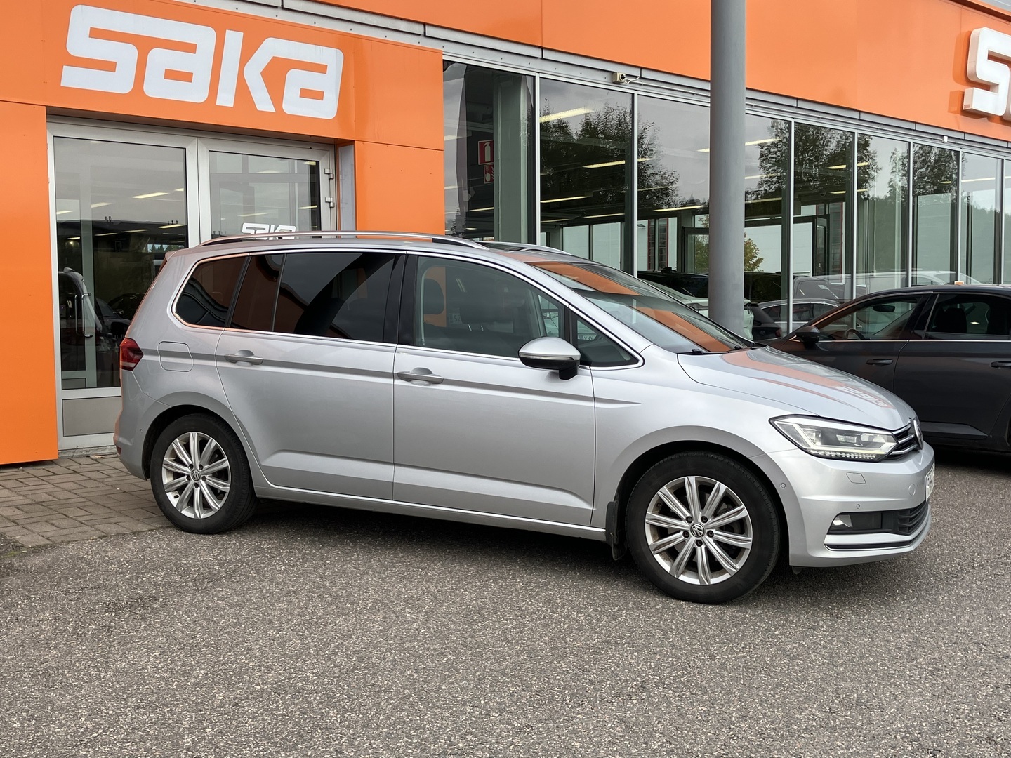 VOLKSWAGEN Touran 2018