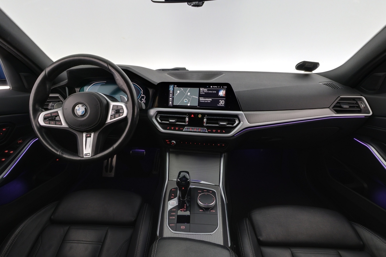 BMW 330 2020